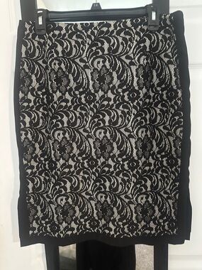 Worthington Black Lace Overlay Pencil Skirt with Cream Underlay